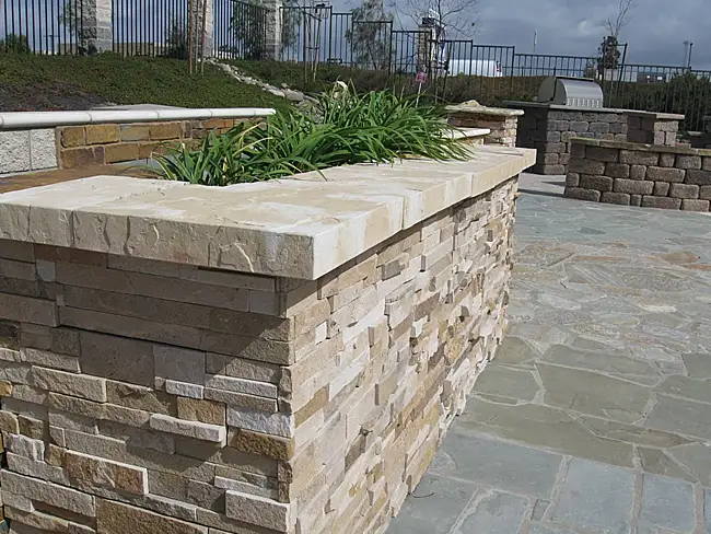 Sonorastone® Flat Wall Cap